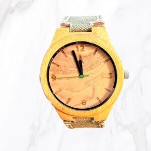 Tree Hut Men’s Wooden Face Watch – Green Canvas Band